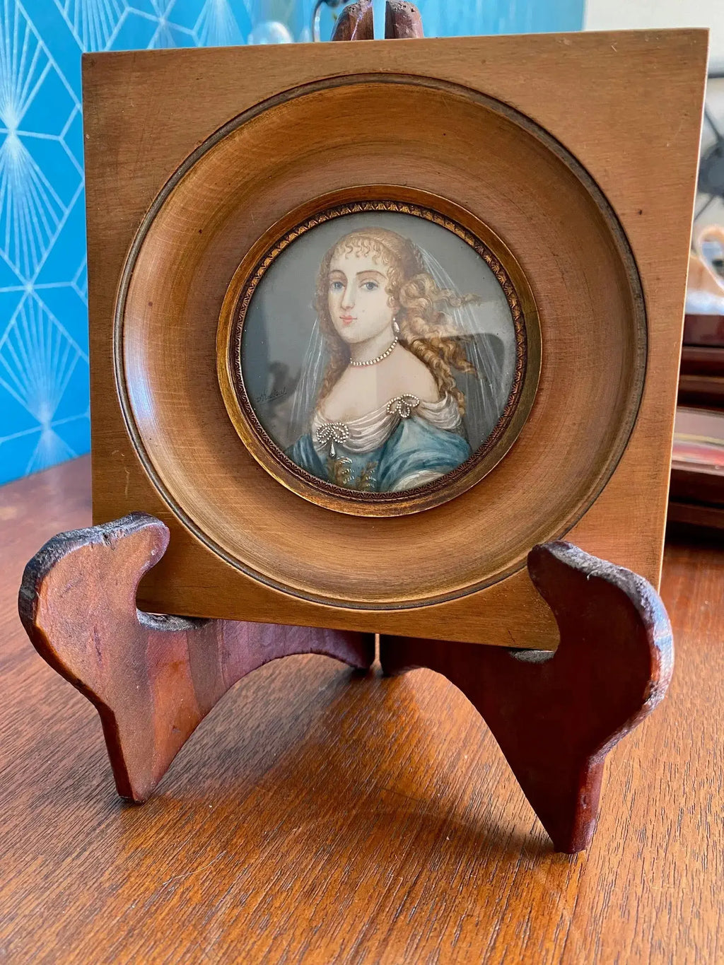Miniature ancienne école Française du XIXe, signé, Margueritte de La Sablière. Antiquités de France