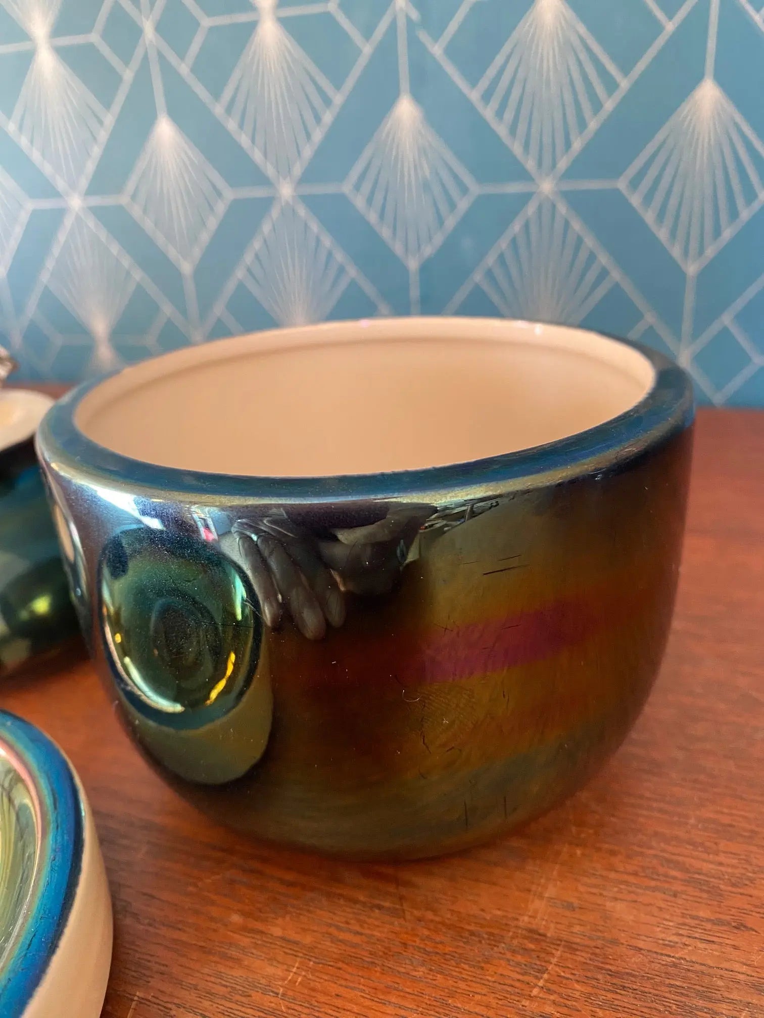 Céramique Française vintage, reflets métalliques irisés. 2 nécessaires de fumeurs, numérotées. Antiquités de France