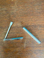 Céramique Française vintage, reflets métalliques irisés. 2 nécessaires de fumeurs, numérotées. Antiquités de France