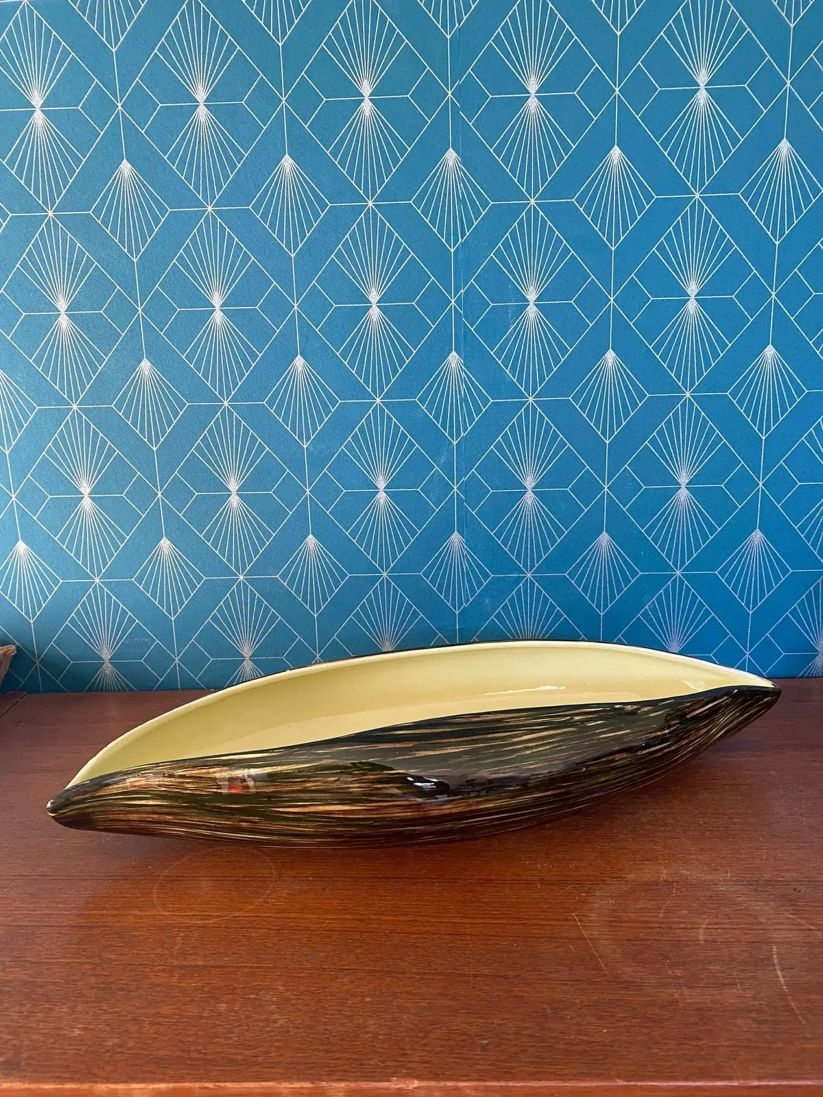 Grande coupe vintage St Clément, centre de table, forme Pirogue 51 cm, 1950/1960 Antiquités de France