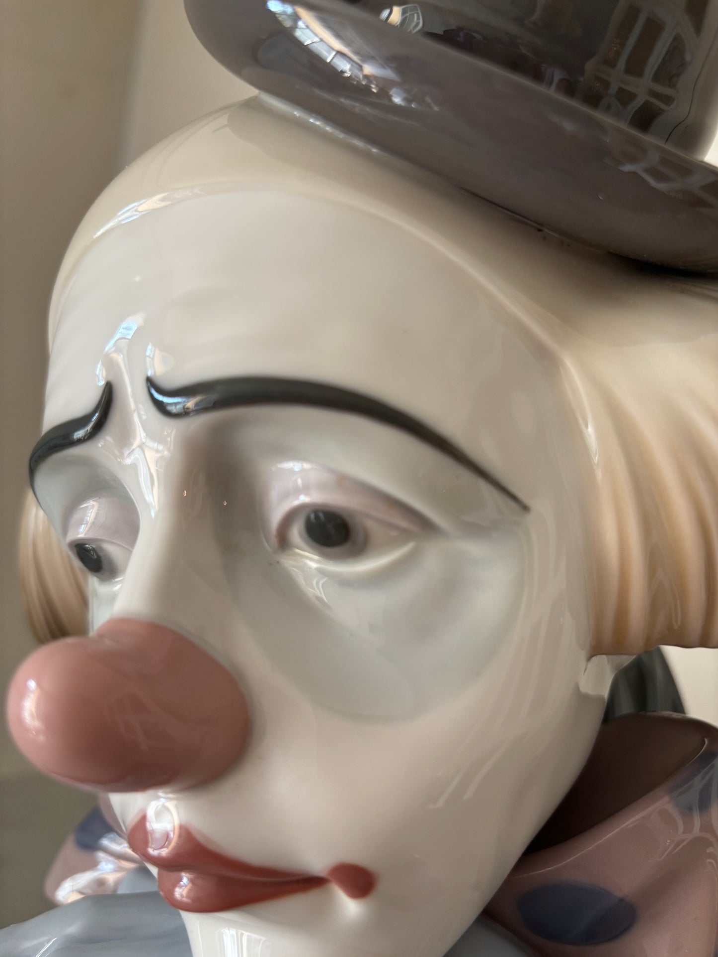 Bustes de Clowns Tristes en Porcelaine Lladró par José Puche (31 cm & 27 cm) – Pièces Vintage.