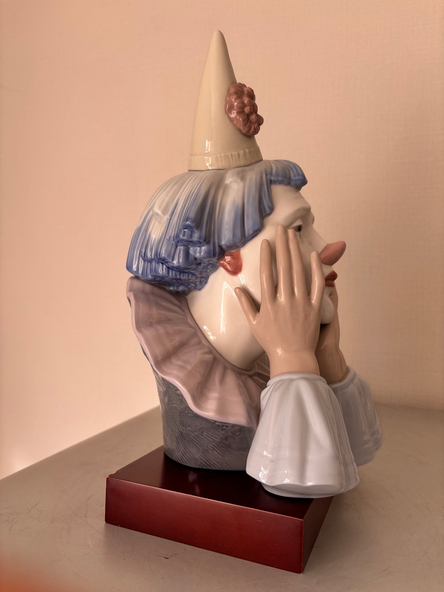 Bustes de Clowns Tristes en Porcelaine Lladró par José Puche (31 cm & 27 cm) – Pièces Vintage.