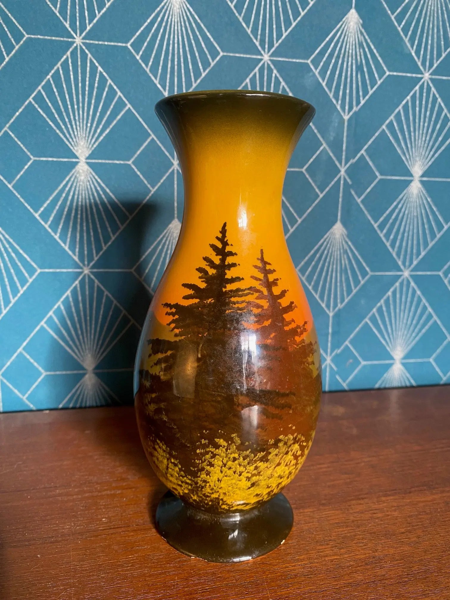 Vase en céramique émaillée, signé, numéroté, milieu XXème, Majolika. Antiquités de France