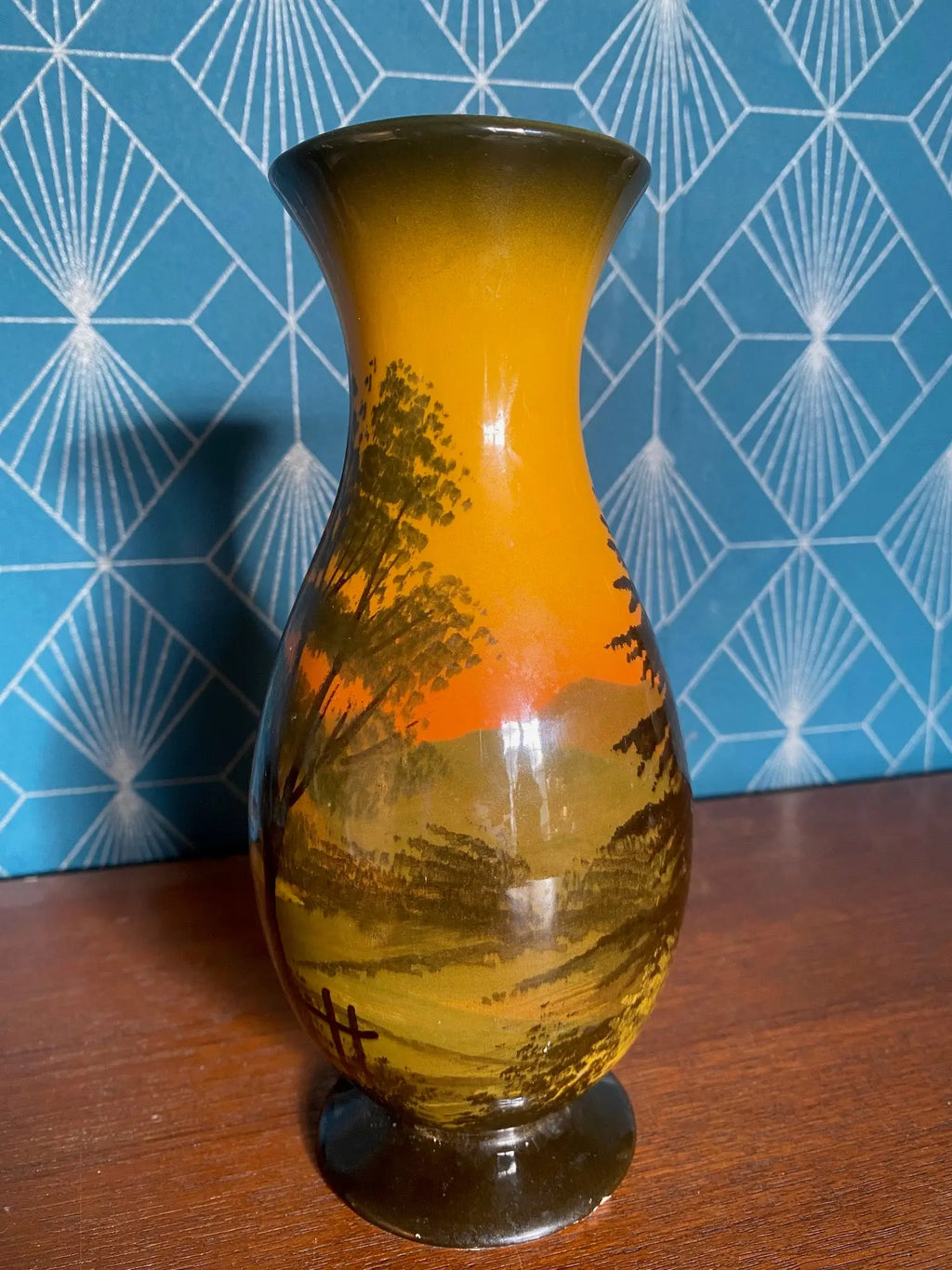 Vase en céramique émaillée, signé, numéroté, milieu XXème, Majolika. Antiquités de France