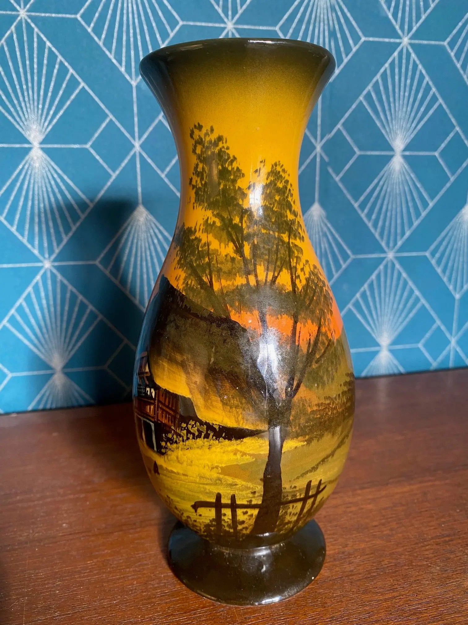 Vase en céramique émaillée, signé, numéroté, milieu XXème, Majolika. Antiquités de France