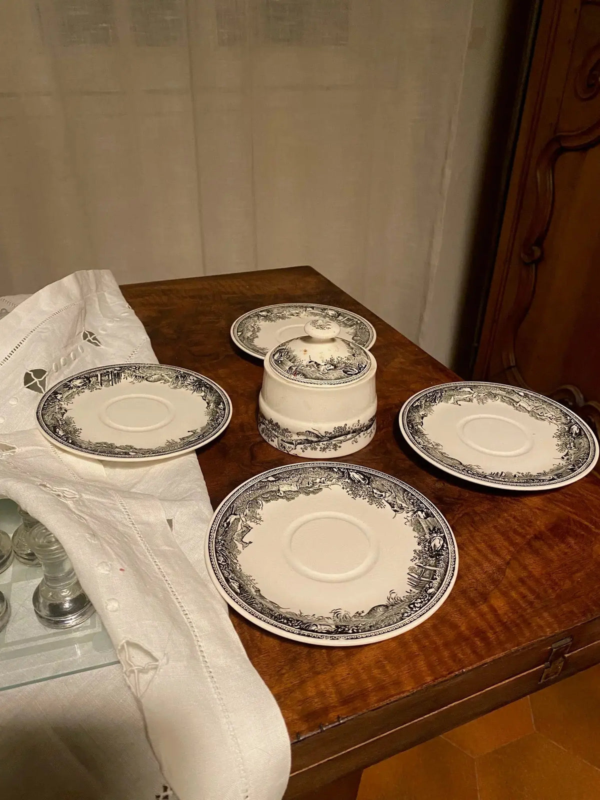 VILLEROY ET BOCH, sous tasses, SUCRIER à couvert, collection Artemis, début XXe. Antiquités de France