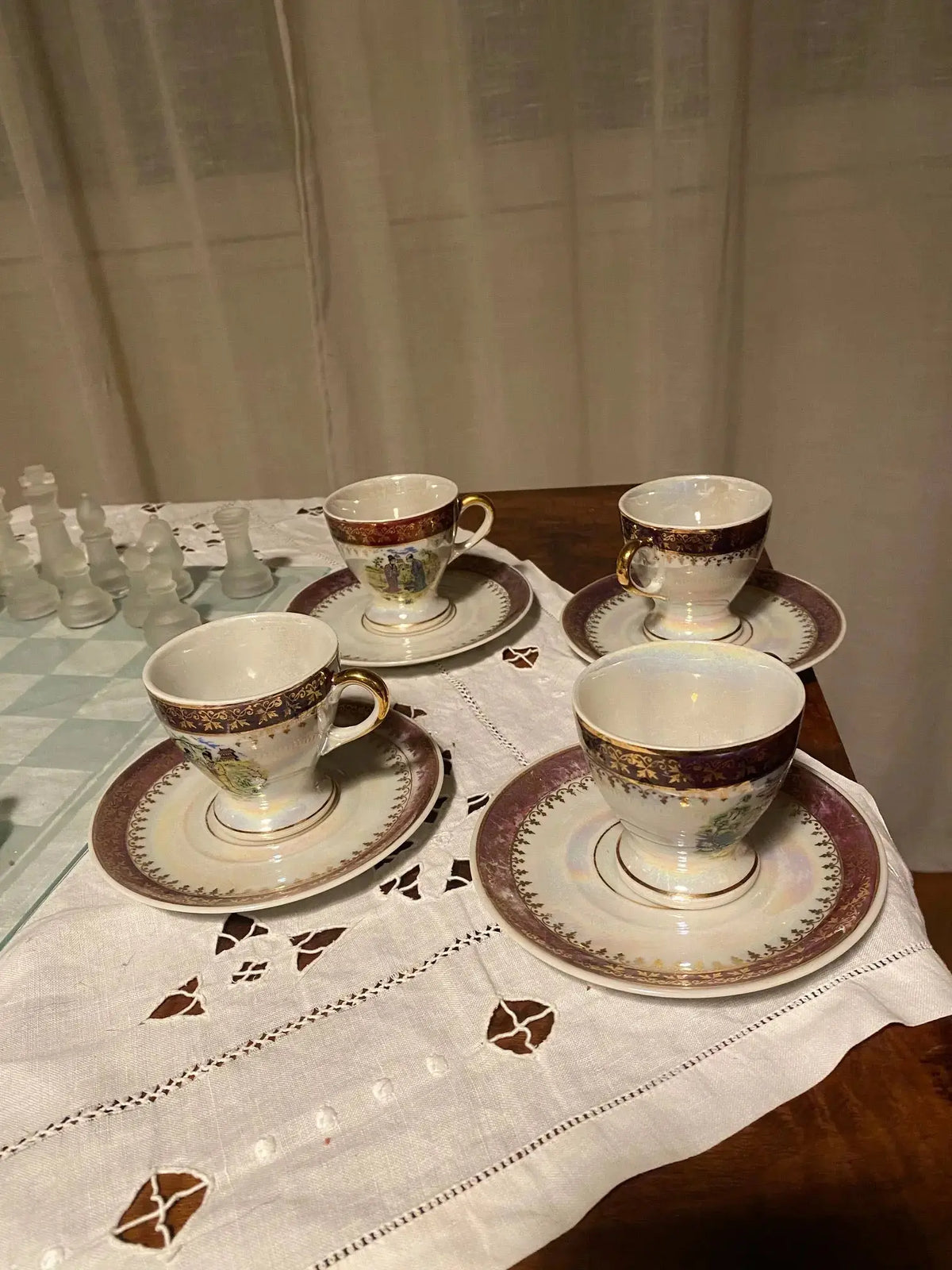 Lot tasses et sous-tasses Guy en porcelaine XIXème – décor Japonais irisé-{{shop name}}