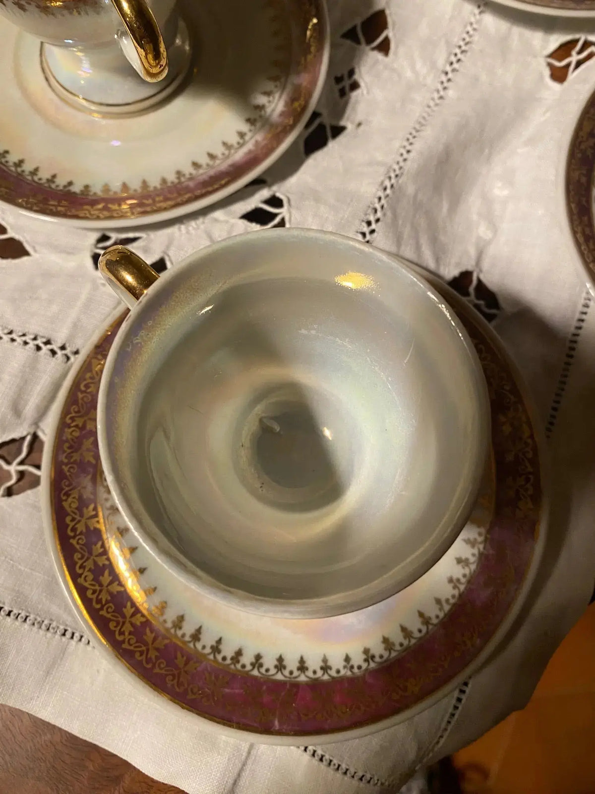 Lot tasses et sous-tasses Guy en porcelaine XIXème – décor Japonais irisé-{{shop name}}