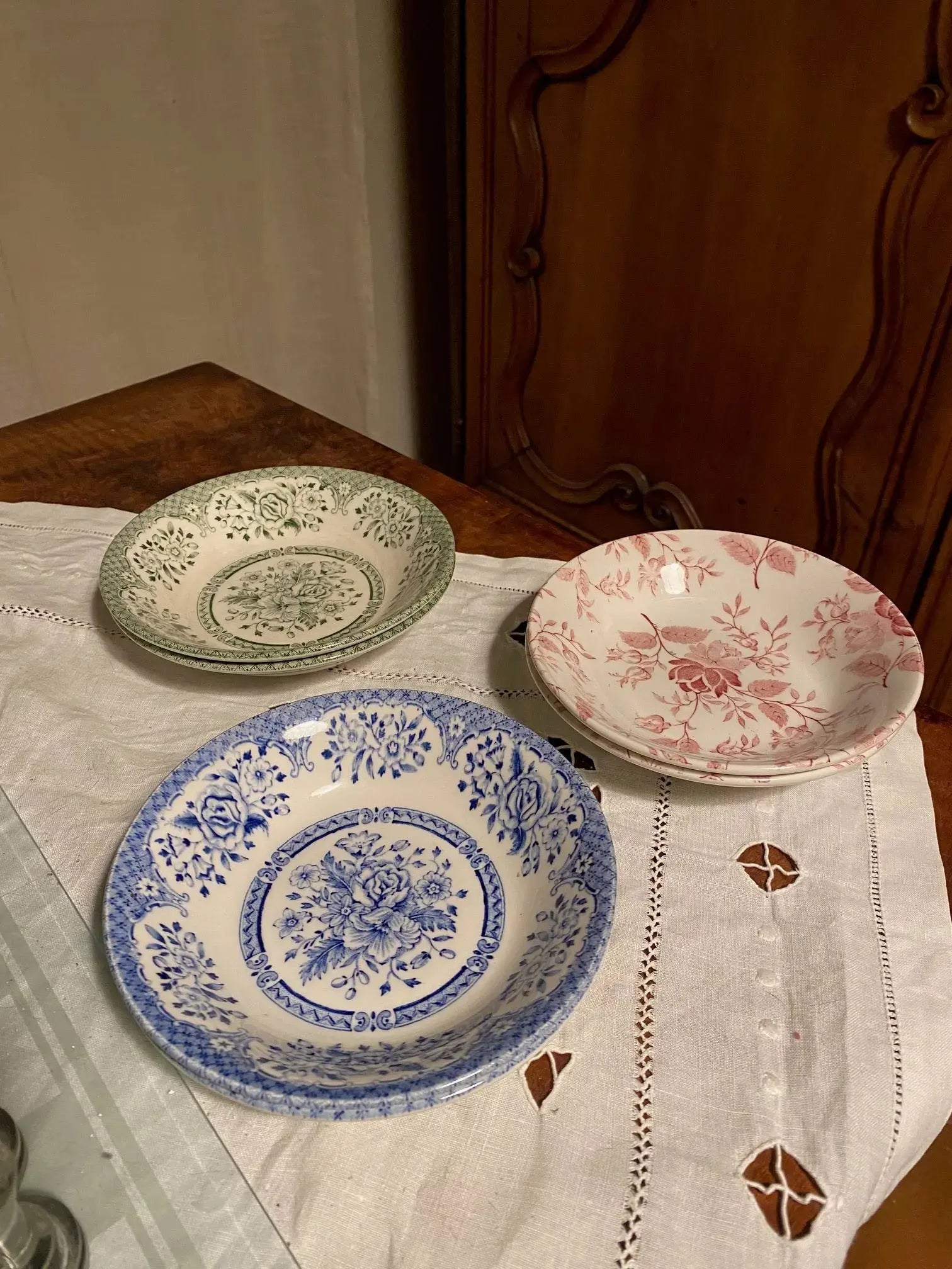 Lot 6 assiettes creuses Iron Stone – vaisselle anglaise XIXème, 3 couleurs-{{shop name}}