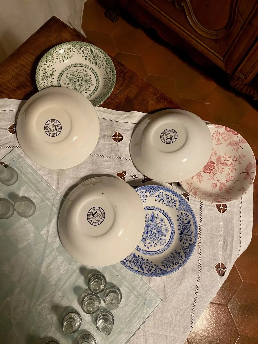 Lot 6 assiettes creuses Iron Stone – vaisselle anglaise XIXème, 3 couleurs-{{shop name}}