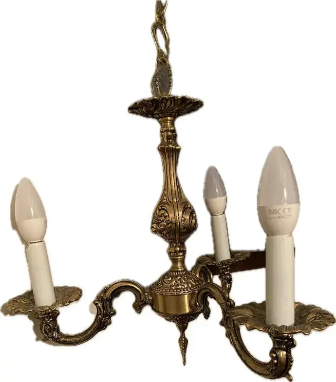 Lustre style Louis XVI, XXe 3 branches décor rocailles, superbe et fonctionnel.-{{shop name}}