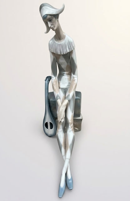 Lladro, superbe statuette Arlequin triste, réservé à Alessandro.