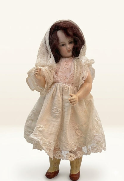 Poupée ancienne. Mignonnette Jules Verlingue 14 cm (c. 1915-1920) – Marquée à l'Ancre & Tenue de Communion