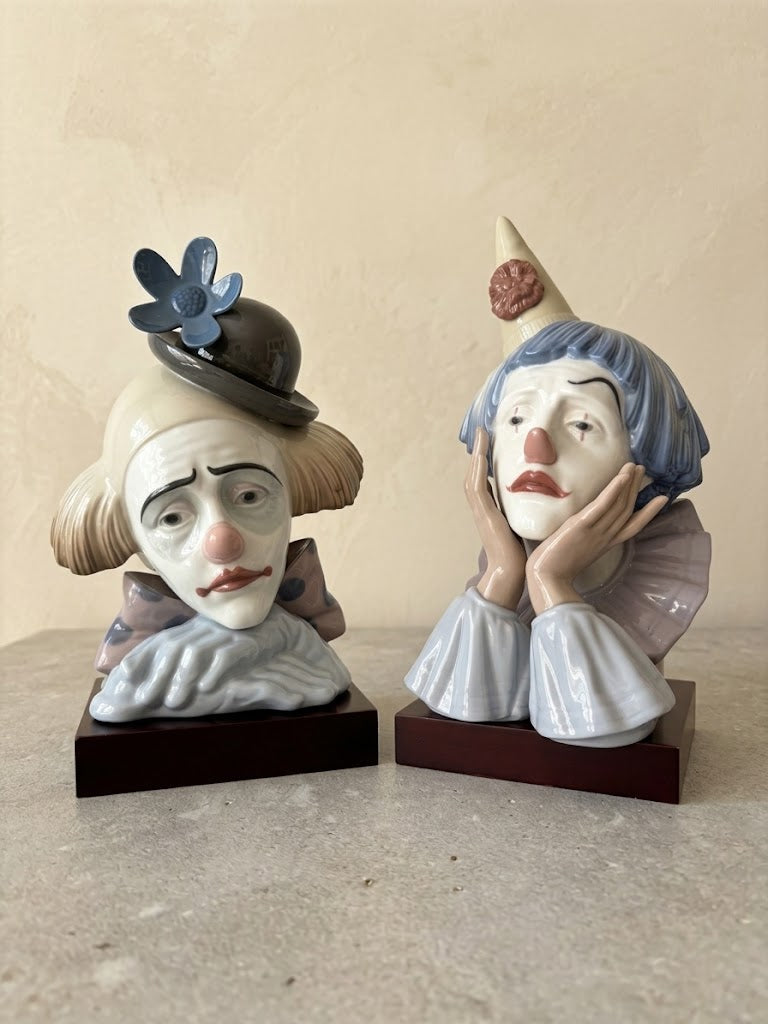 Bustes de Clowns Tristes en Porcelaine Lladró par José Puche (31 cm & 27 cm) – Pièces Vintage.