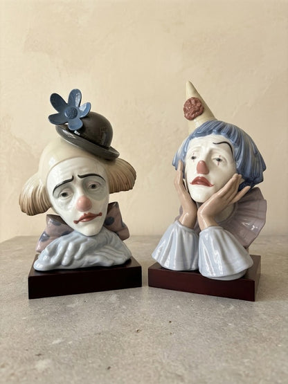 Bustes de Clowns Tristes en Porcelaine Lladró par José Puche (31 cm & 27 cm) – Pièces Vintage.