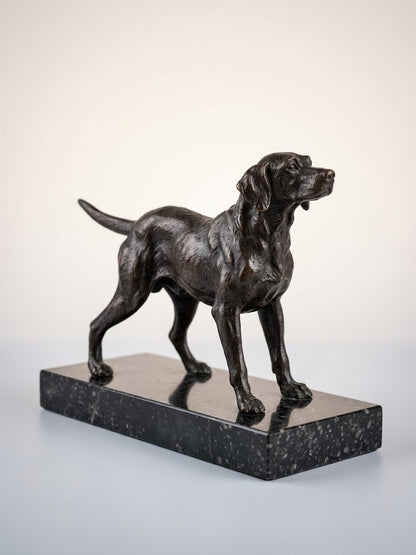 Sculpture en Bronze Animalier Art Déco – Chien de Chasse en Alerte (H 12 cm)