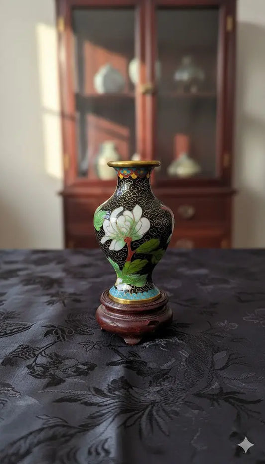 Vase miniature Chinois cloisonné, porcelaine émaillée, et laiton. Vers 1900.-{{shop name}}