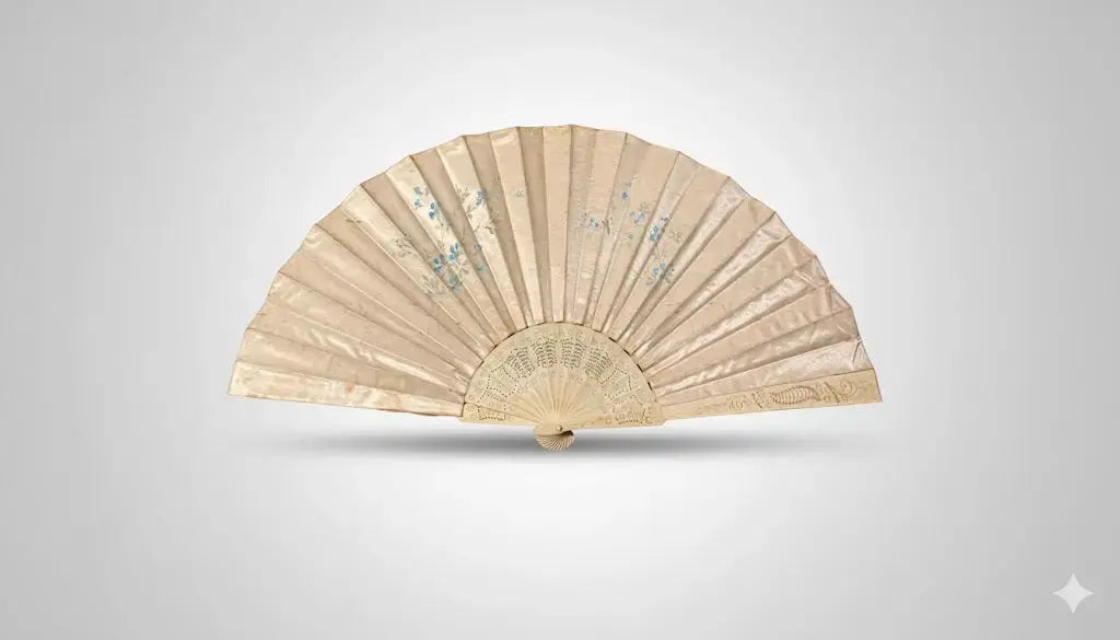 éventail du XIXème siècle au décors japonisant. Belle taille. - Antiquités de France