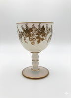 Verre à Vin Antique Sèvres – Verre Opalescent & Décor Floral Doré Art Déco – 14 cm - Antiquités de France