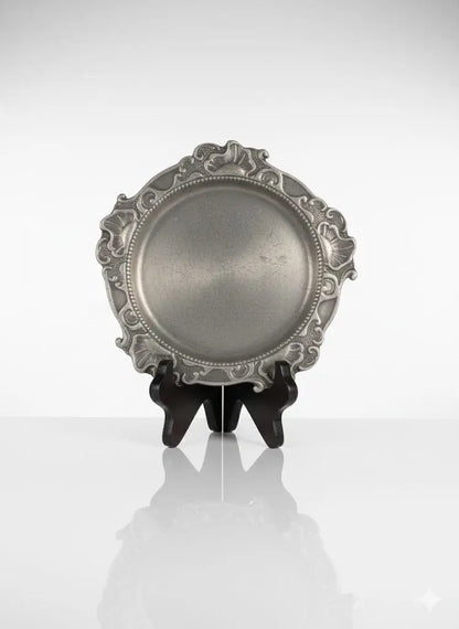 Assiette rare du XVIIIème siècle, orfèvrerie Varido, 1751, Art Populaire-{{shop name}}