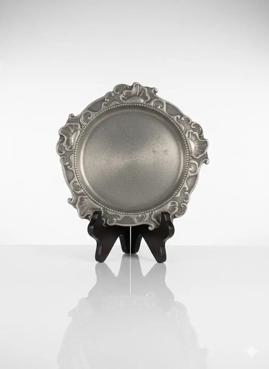 Assiette rare du XVIIIème siècle, orfèvrerie Varido, 1751, Art Populaire-{{shop name}}
