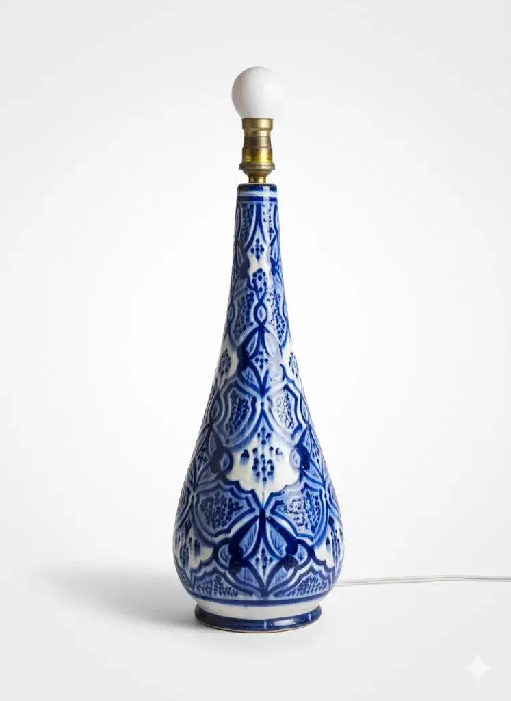Pied de lampe ancienne, signée au revers, Syrie. Début XXème.-{{shop name}}