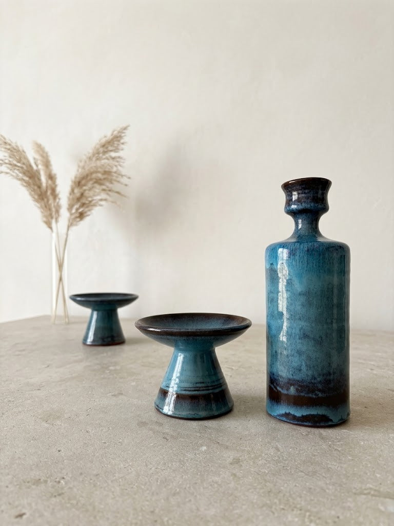 Soliflore et ses 2 Bougeoirs Céramique Scandinave Vintage Émail Turquoise Signé 1960